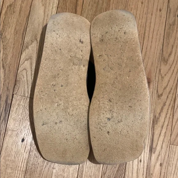 Brown Leather Thong Sandals with Contoured Footbed - Picture 5 of 7